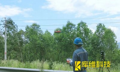 <b>廣西百色：絕緣涂覆機(jī)器人大顯身手為裸導(dǎo)線(xiàn)穿“新衣”</b>