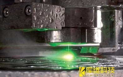 <b>水導激光加工中如何避免激光器波長和頻率的波動？</b>